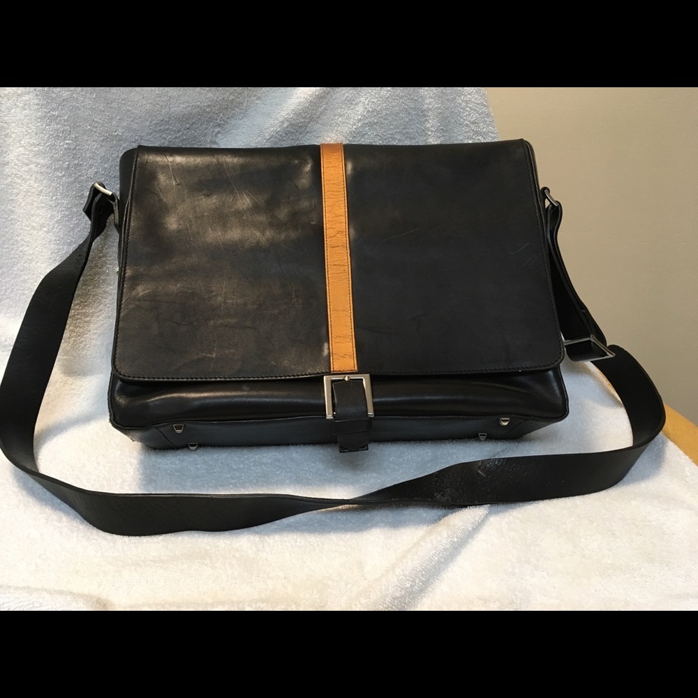 The Barcelona Bag - laptop case by Zegari